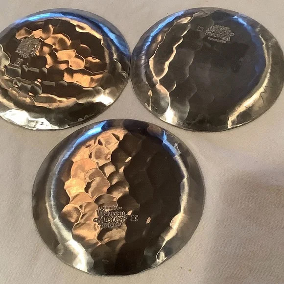 Wendell August Forge handmade pewter deco mini plates - Picture 3 of 3
